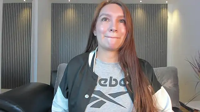 miataylorr1 online show from January 20, 11:24 am