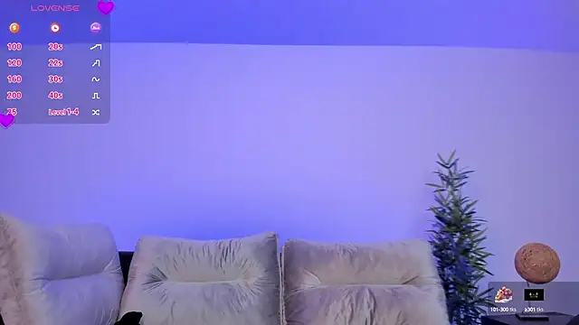 miataylorr1 online show from January 25, 6:57 pm