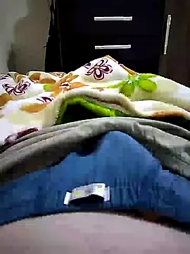 Snapshot of shiiank chatting on July 21, 12:46 am shiiank online show from July 21, 12:46 am