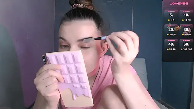 Snapshot of bbycolada chatting on March 4, 9:00 pm bbycolada online show from March 4, 9:00 pm