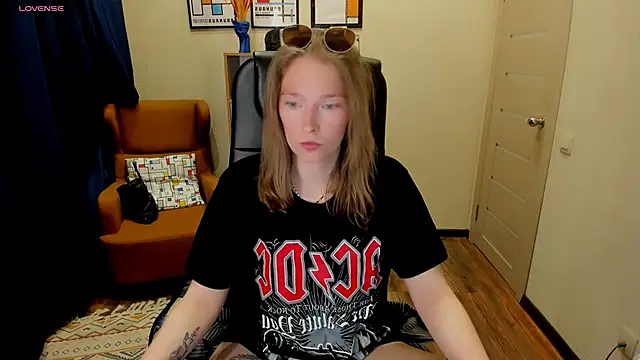 Snapshot of _fiona_Love chatting on May 14, 8:04 pm fiona Love online show from May 14, 8:04 pm