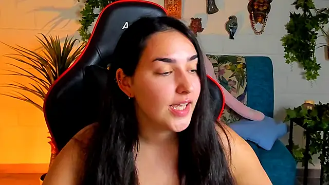 CeceliaJohnson online show from January 29, 2:10 pm