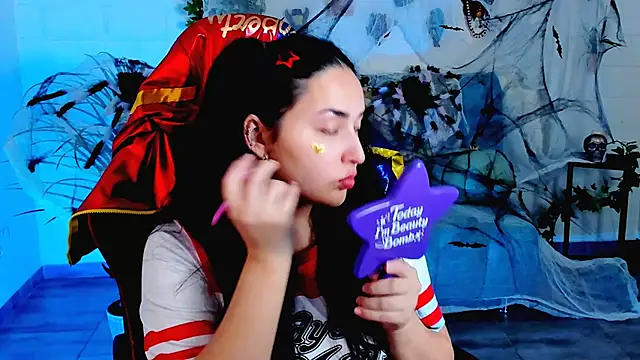 CeceliaJohnson online show from October 31, 8:04 am