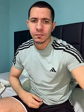 Snapshot of steven_clain chatting on December 28, 4:30 am steven clain online show from December 28, 4:30 am