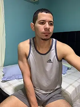 Snapshot of steven_clain chatting on January 18, 4:37 am steven clain online show from January 18, 4:37 am