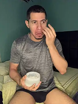 Snapshot of steven_clain chatting on February 2, 4:43 pm steven clain online show from February 2, 4:43 pm