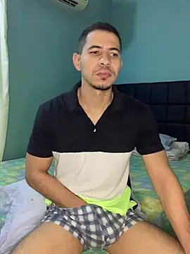 Snapshot of steven_clain chatting on March 1, 10:13 am steven clain online show from March 1, 10:13 am