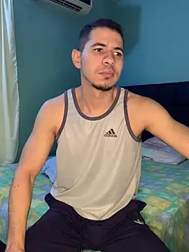 Snapshot of steven_clain chatting on March 5, 10:11 am steven clain online show from March 5, 10:11 am