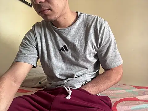 Snapshot of steven_clain chatting on November 28, 3:14 pm steven clain online show from November 28, 3:14 pm