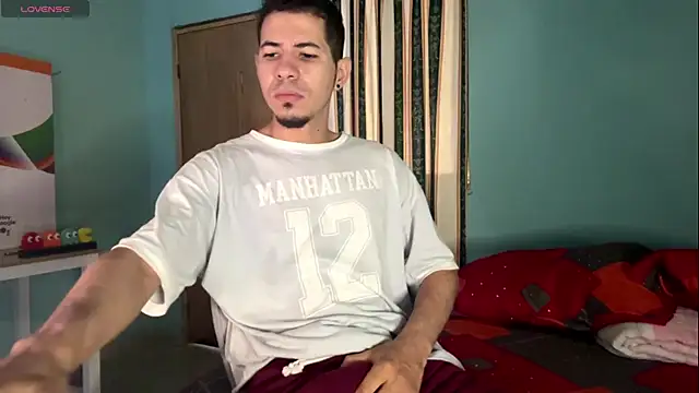 Snapshot of steven_clain chatting on May 12, 1:30 pm steven clain online show from May 12, 1:30 pm