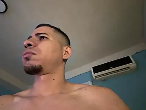 Snapshot of steven_clain chatting on July 29, 1:42 pm steven clain online show from July 29, 1:42 pm