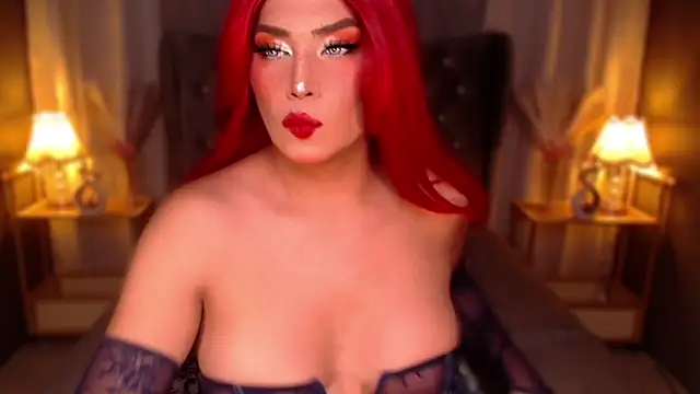Snapshot of QUEEN_GIAMOORE69 chatting on March 27, 10:09 pm QUEEN GIAMOORE69 online show from March 27, 10:09 pm