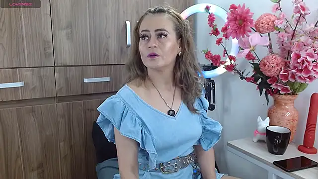 magenta maturr online show from October 26, 4:02 pm