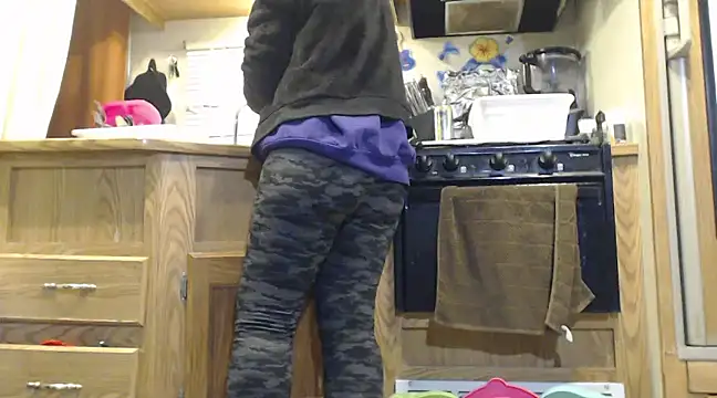 Snapshot of sexyinpantyhose chatting on March 9, 10:41 am sexyinpantyhose online show from March 9, 10:41 am