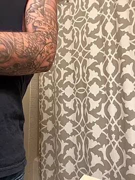 Mackwood89 online show from December 6, 6:37 am