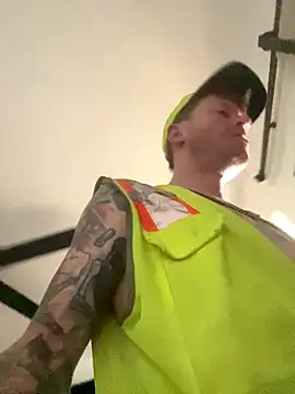 Mackwood89 online show from September 16, 9:27 pm