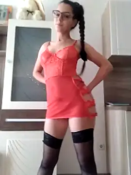 baby sweet girl  online show from June 11, 3:21 pm