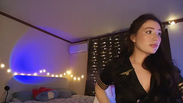 Snapshot of SoeTheReal chatting on March 3, 7:53 pm SoeTheReal online show from March 3, 7:53 pm