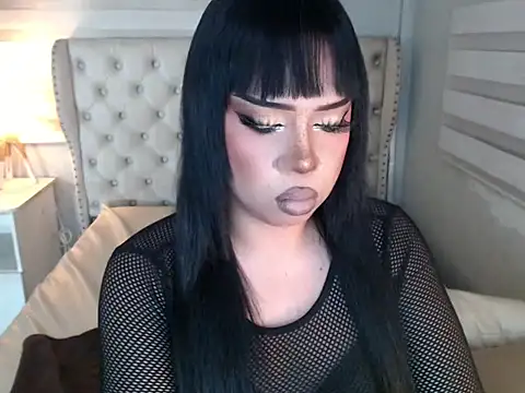 Snapshot of RebecaNextToYou chatting on June 5, 5:18 pm RebecaNextToYou online show from June 5, 5:18 pm