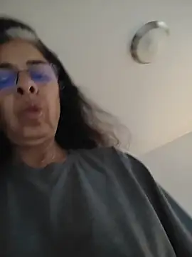 Susannemilf online show from December 19, 5:53 pm