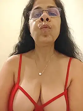 Susannemilf online show from March 31, 4:18 pm