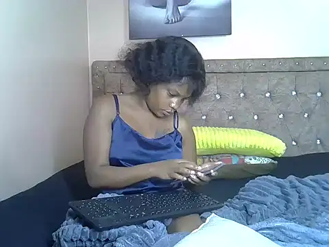 Snapshot of SexyVeey chatting on June 11, 3:04 am SexyVeey online show from June 11, 3:04 am