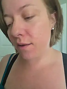 julimonroe online show from June 11, 4:49 pm