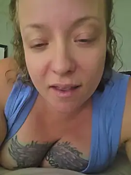 julimonroe online show from July 28, 3:24 am