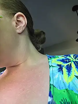 julimonroe online show from July 28, 4:39 pm