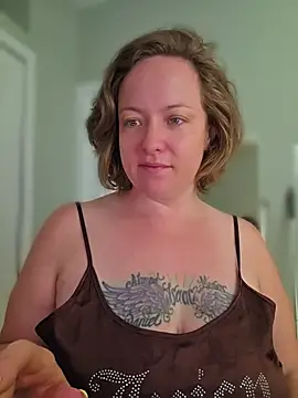 julimonroe online show from July 29, 12:58 pm