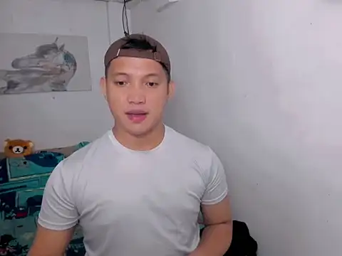 xSebastian19 online show from May 1, 9:14 am