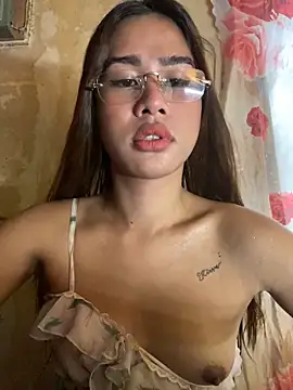 princessjadexx online show from March 28, 5:40 am