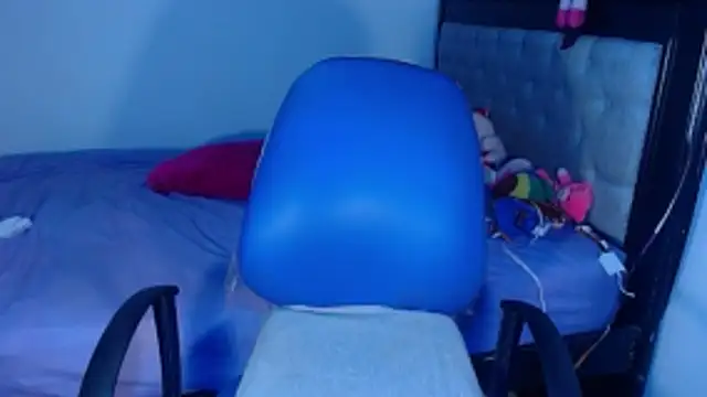 Snapshot of Pamelanicole chatting on November 26, 11:28 pm Pamelanicole online show from November 26, 11:28 pm