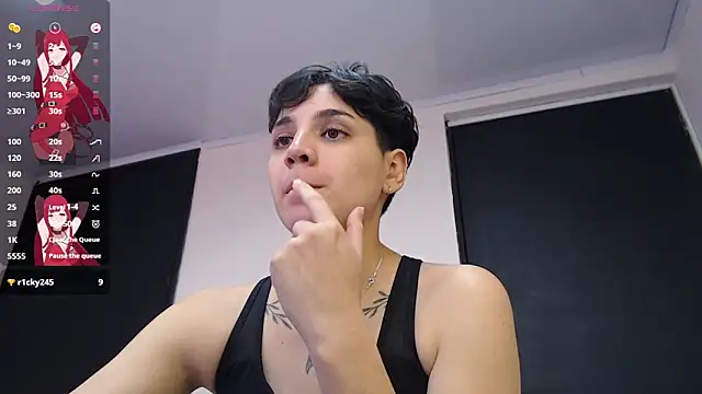 Snapshot of bad_giirl_ chatting on February 14, 4:31 pm bad giirl  online show from February 14, 4:31 pm