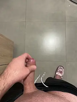 Snapshot of Vld121 chatting on February 4, 8:38 pm Vld121 online show from February 4, 8:38 pm