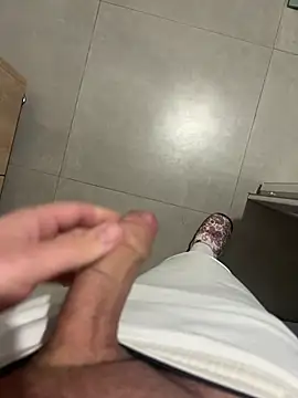 Snapshot of Vld121 chatting on March 2, 7:45 pm Vld121 online show from March 2, 7:45 pm