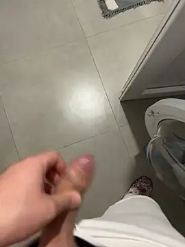 Snapshot of Vld121 chatting on March 3, 8:11 pm Vld121 online show from March 3, 8:11 pm