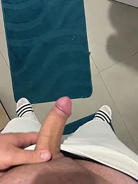 Snapshot of Vld121 chatting on October 8, 7:11 pm Vld121 online show from October 8, 7:11 pm