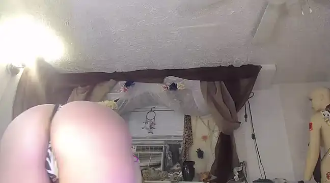 MaxiMillz online show from January 5, 8:52 pm