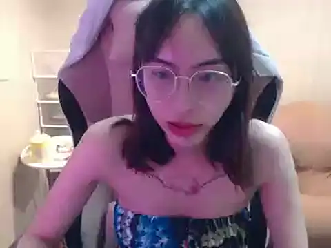 Snapshot of sexybigcockandtits chatting on February 14, 11:42 am sexybigcockandtits online show from February 14, 11:42 am