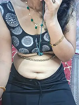 Snapshot of XBHUUME chatting on December 2, 8:55 pm XBHUUME online show from December 2, 8:55 pm