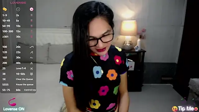 Snapshot of xAsianSweetHeart chatting on May 2, 11:32 pm xAsianSweetHeart online show from May 2, 11:32 pm
