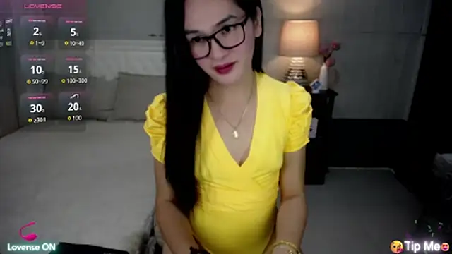 Snapshot of xAsianSweetHeart chatting on June 5, 11:21 pm xAsianSweetHeart online show from June 5, 11:21 pm