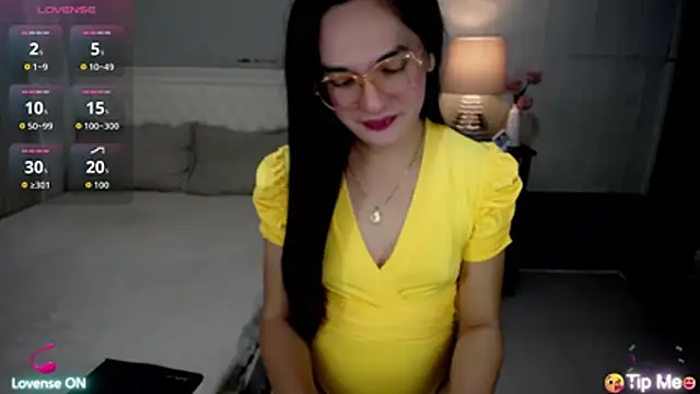 Snapshot of xAsianSweetHeart chatting on June 14, 12:52 am xAsianSweetHeart online show from June 14, 12:52 am