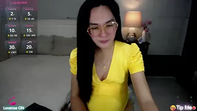 Snapshot of xAsianSweetHeart chatting on June 14, 2:24 am xAsianSweetHeart online show from June 14, 2:24 am
