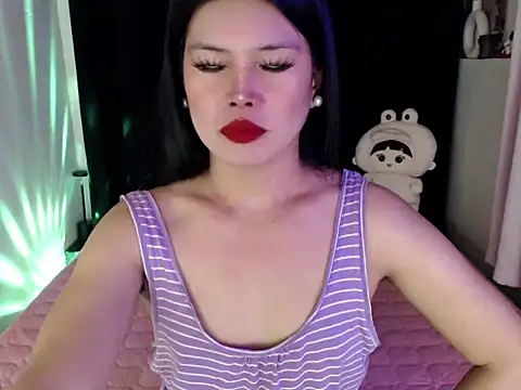 Snapshot of Angelic_Fuckerxxx chatting on June 8, 12:36 am Angelic Fuckerxxx online show from June 8, 12:36 am