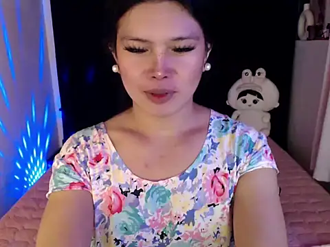 Snapshot of Angelic_Fuckerxxx chatting on June 14, 11:01 am Angelic Fuckerxxx online show from June 14, 11:01 am