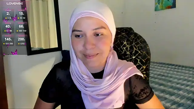 Snapshot of MatchedEyebrow chatting on May 26, 8:16 pm MatchedEyebrow online show from May 26, 8:16 pm