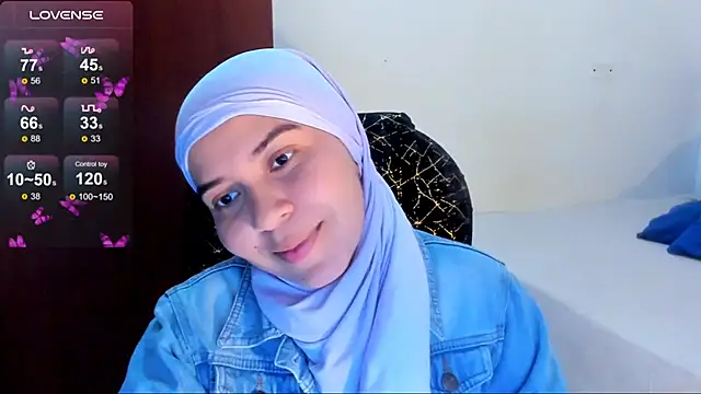Snapshot of MatchedEyebrow chatting on July 12, 8:55 pm MatchedEyebrow online show from July 12, 8:55 pm