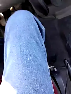 Snapshot of feet_toes chatting on February 20, 9:44 am feet toes online show from February 20, 9:44 am